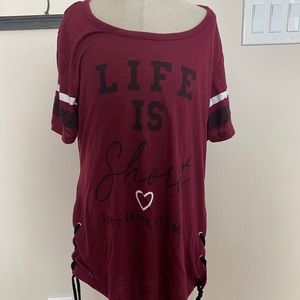 Wound up lightly used girls tshirt